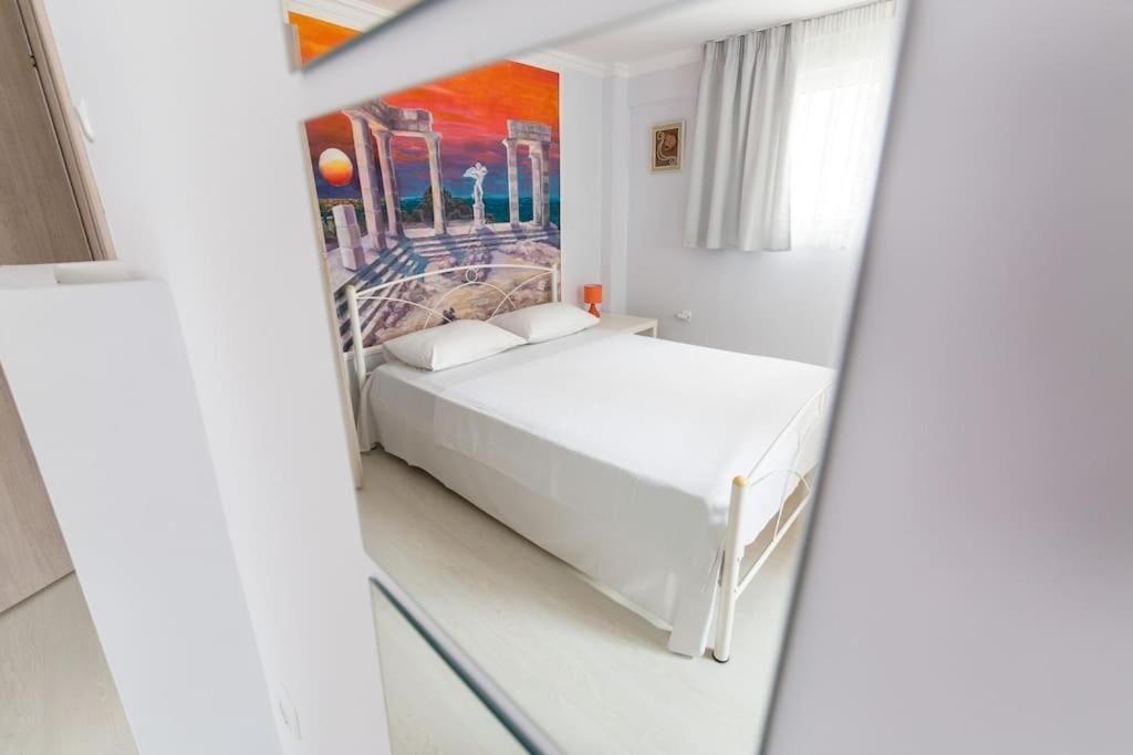 2 Bedrooms Apartment Close To Metro Dafni In Athènes Extérieur photo
