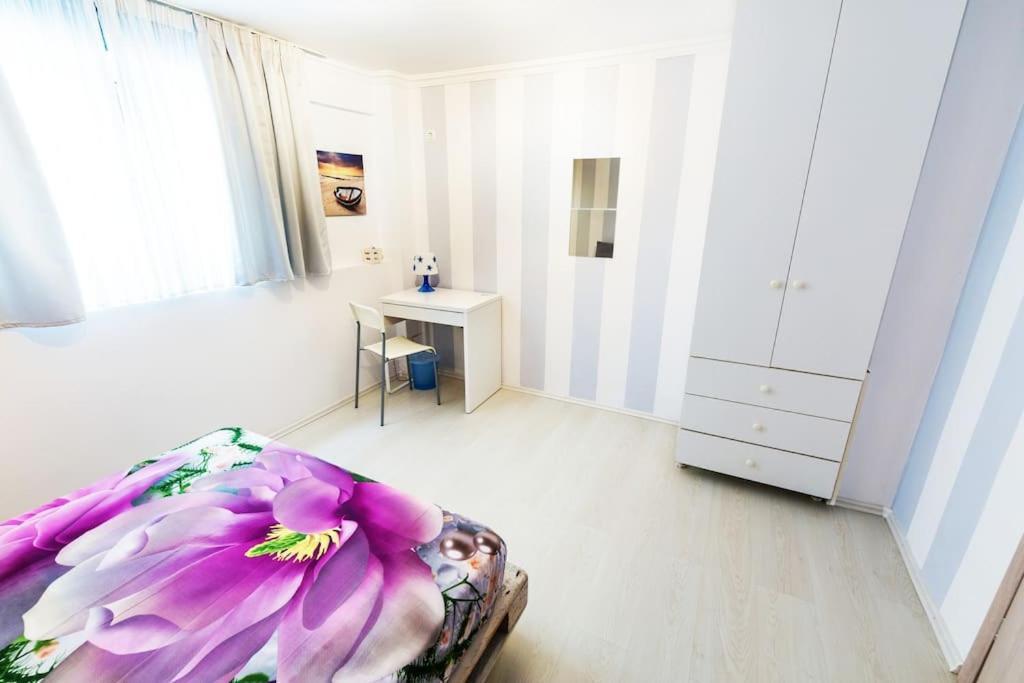 2 Bedrooms Apartment Close To Metro Dafni In Athènes Extérieur photo